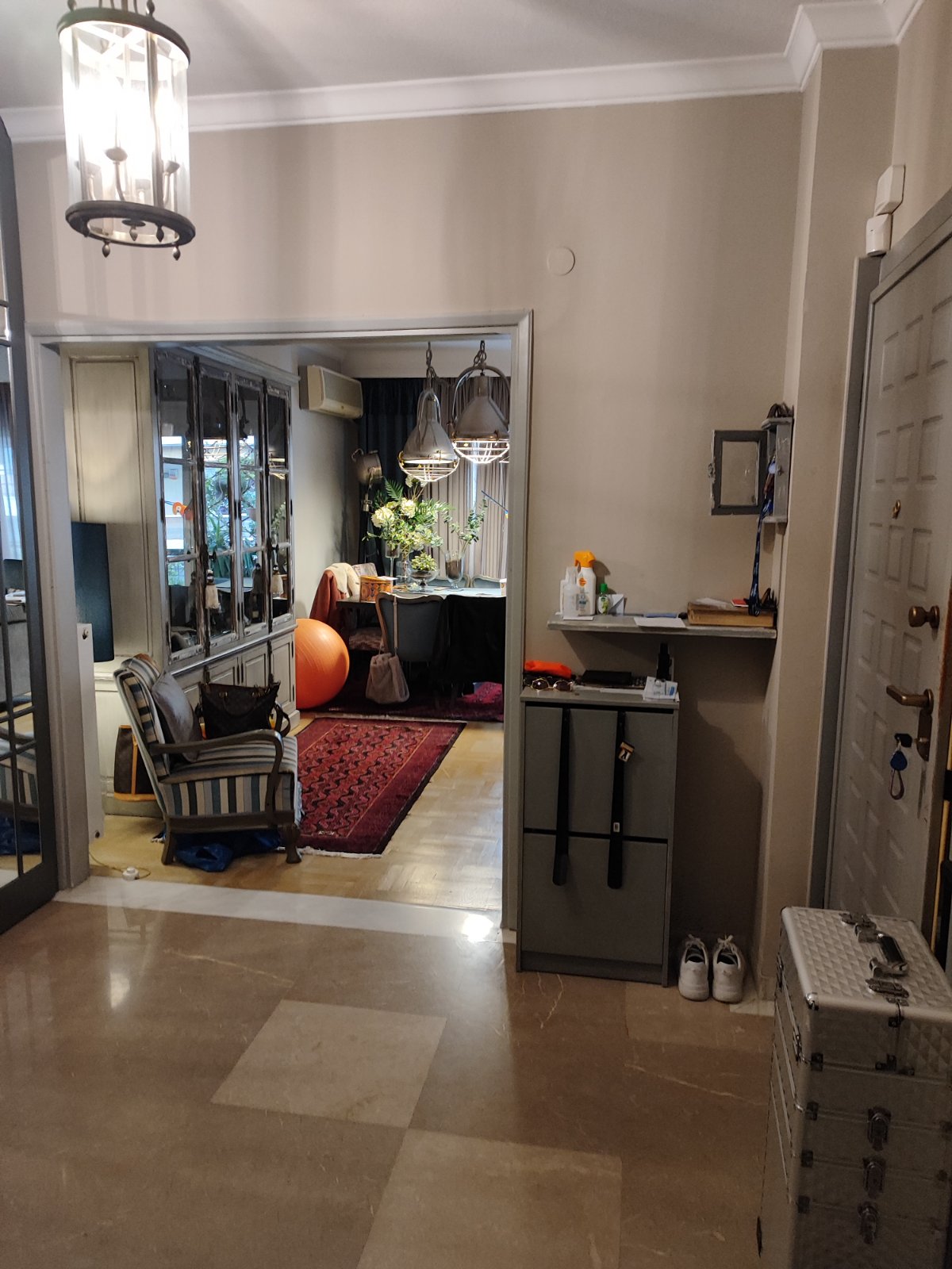 Ανακαινισμένο επενδυτικό studio